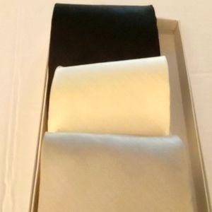 SAVILE ROW BLACK,WHITE AND SILVER VINTAGE IN EXCELLENT CONDITION made in USA